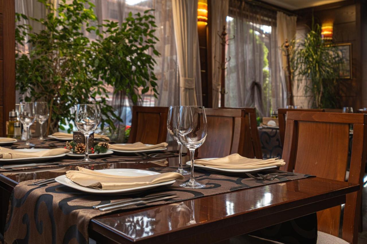 Хотел Том И Нези Класик Velingrad Exteriör bild