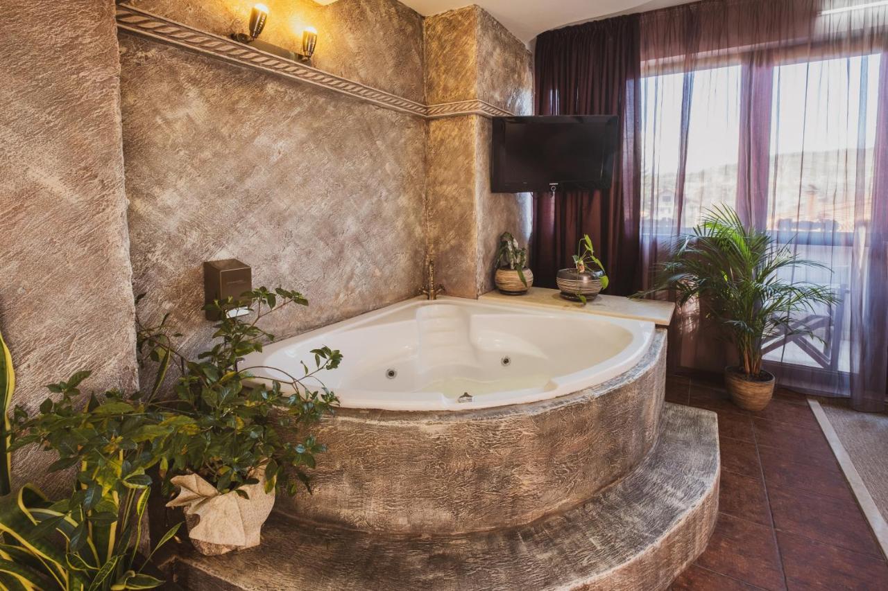 Хотел Том И Нези Класик Velingrad Exteriör bild